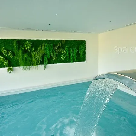2nd Floor Large Terrace & Pool Views Casa Banderas *