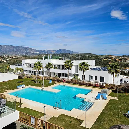 2nd Floor Large Terrace & Pool Views Casa Banderas La Cala De Mijas