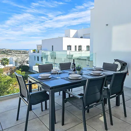 Apartment 2nd Floor Large Terrace & Pool Views Casa Banderas *